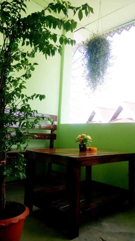 Pm Guesthouse Chiang Mai Exteriör bild